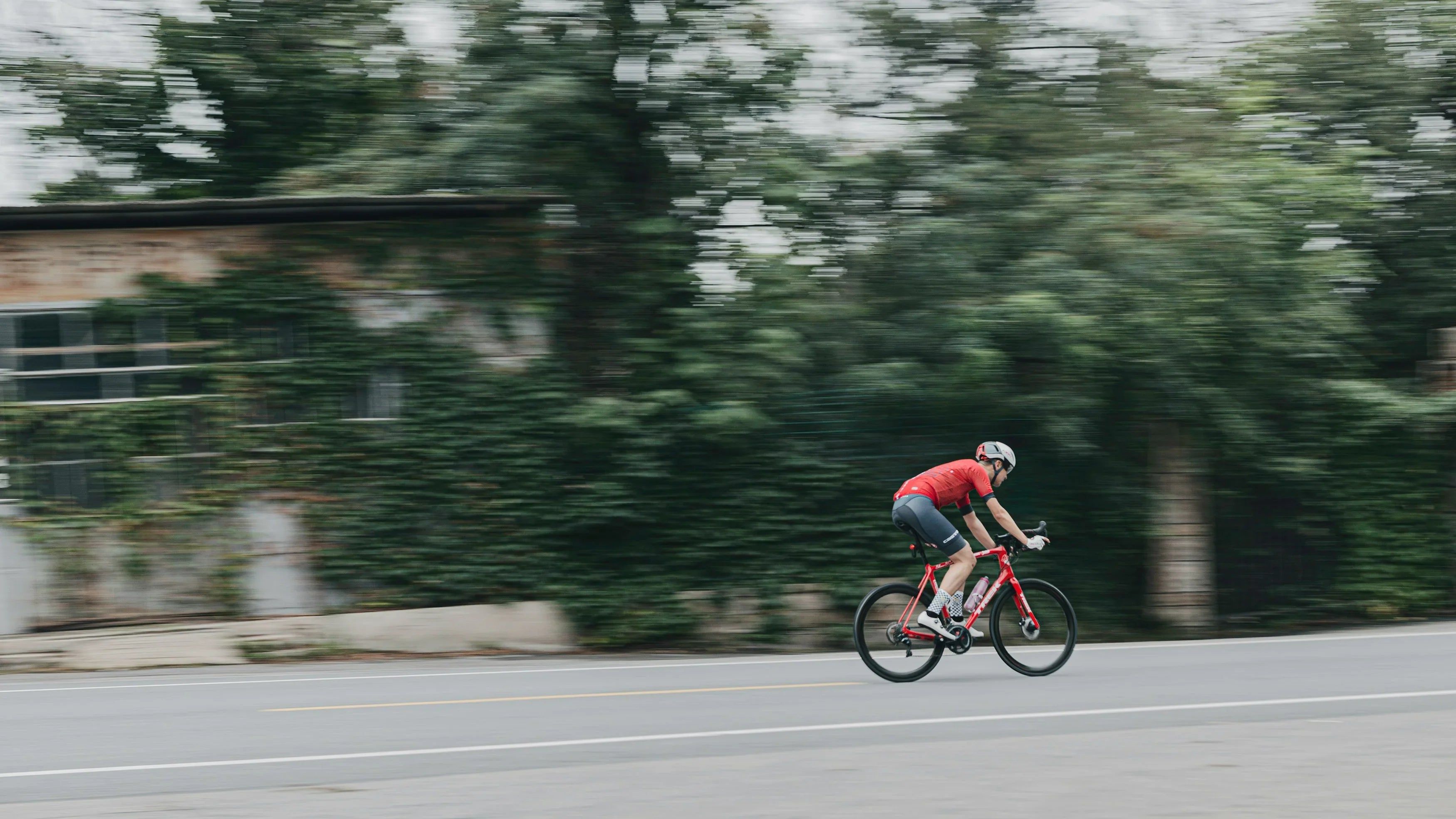 The Pro-Level Guide to Choosing Your Next Cycling Jersey: What Actually Matters on the Road