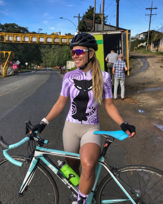 ROCKBROS Pastel Purple Spiral Black Cat Silhouette Mid-Calf Cycling Socks