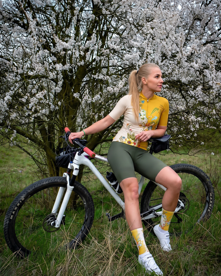ROCKBROS Women's Split Cream Mustard Vintage Wildflower Vine Short Sleeve Cycling Jersey