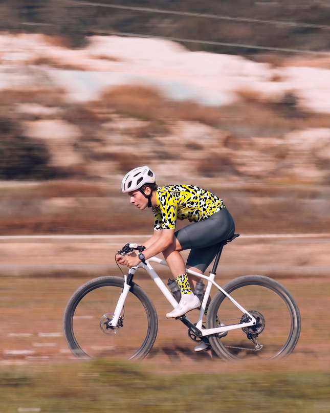 ROCKBROS Men's Wild Leopard Print Cycling Jersey