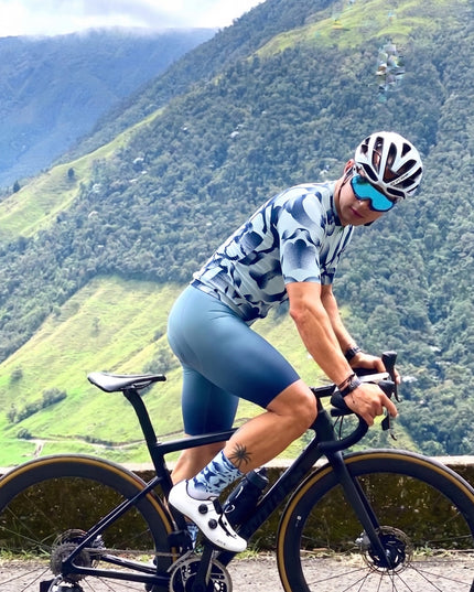 ROCKBROS Men's Sky Blue Gradient Compression Cycling Bibs