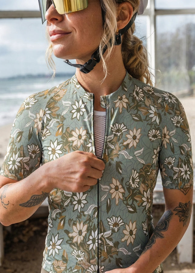 ROCKBROS Women's Artistic Retro Floral Performance Cycling Jersey