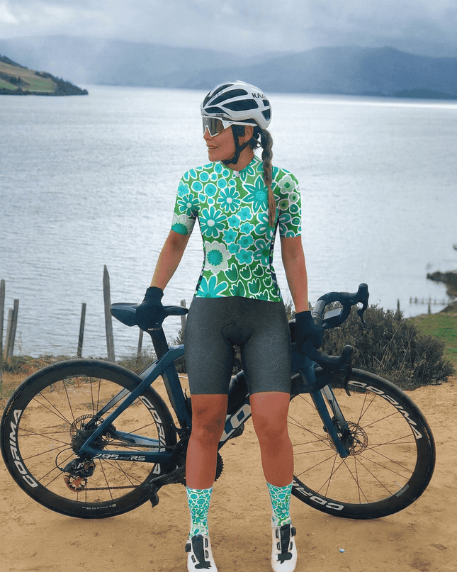 ROCKBROS Women's Retro Green Daisy Garden Pro Aero Cycling Jersey