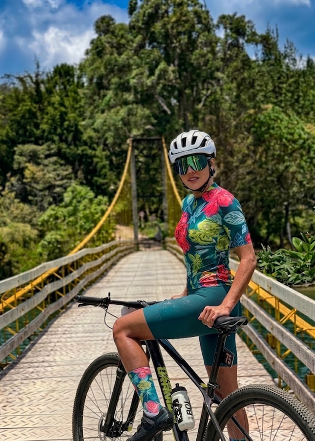 ROCKBROS Women's Vintage Hand-Drawn Bold Floral Print Short Sleeve Cycling Set
