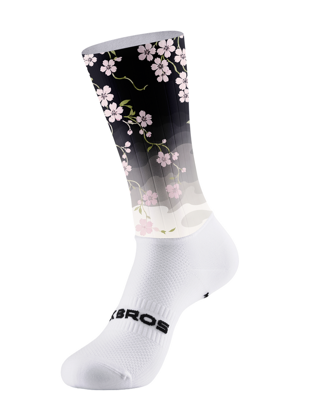 ROCKBROS Cherry Blossom Gradient Mid-Calf Cycling Socks