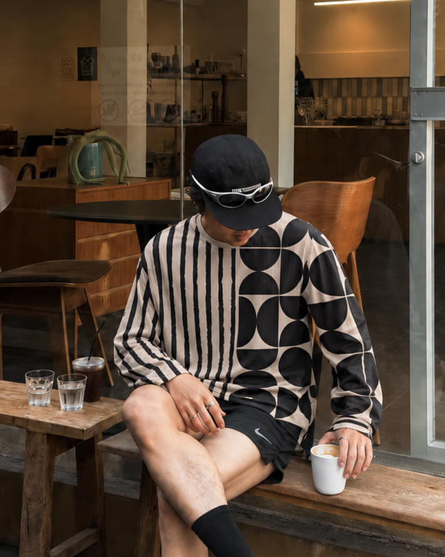 ROCKBROS Abstract Geometric Asymmetric Crewneck Sweatshirt
