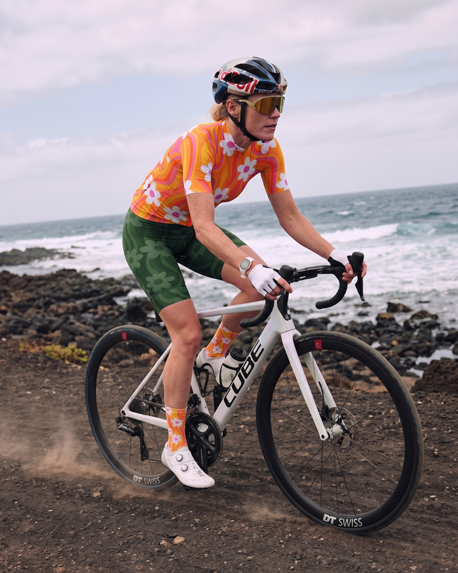 ROCKBROS "Retro Bloom" Psychedelic Floral Aero Cycling Socks