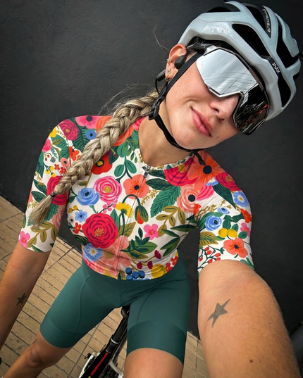 RockBros Women's "Spring Bloom" Vintage Botanical Art Pro Aero Jersey