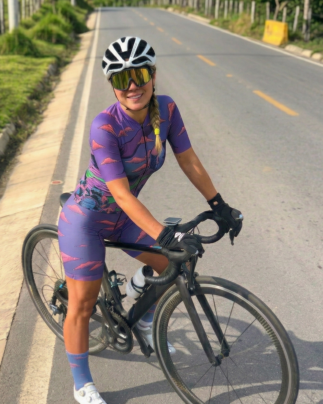 ROCKBROS "Alter The Course" Surrealist Dreamscape Pro Cycling Jersey
