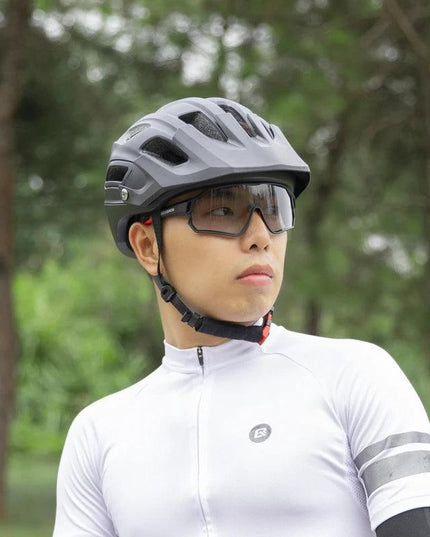 ROCKBROS Photochromic Cycling Glasses UV400 Sunglasses Outdoor Sport Bicycle Eyewear MTB Racing Lightweight Flexible Goggles