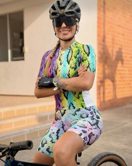 ROCKBROS Women's Prism Python All-Weather Gradient Scale Art Jersey