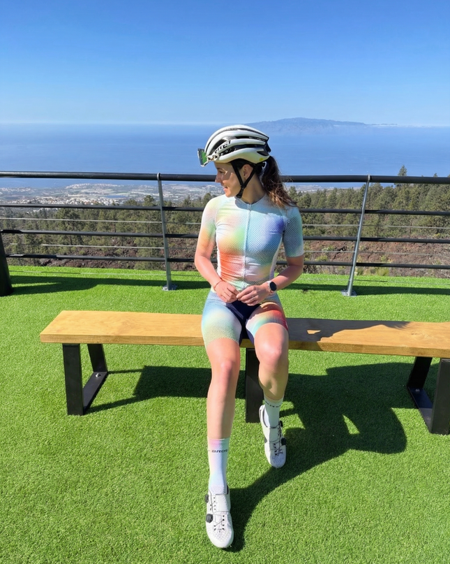 Women's "Prism Mesh" All-Weather Gradient Tech-Weave Jersey