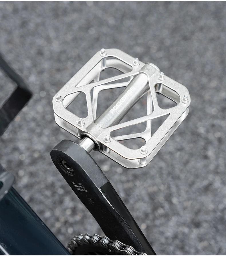 ROCKBROS Titanium Alloy Bike Pedals Ultralight Anti-slip Wide Pedal MTB Road Bike Stainless Steel Nails Cycling Accessories