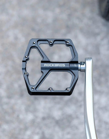 ROCKBROS Bike Pedals Aluminum Alloy Anti-slip Bicycle Pedals Ultralight Sealed Bearing One-piece MTB Road Mountain Cycling Pedal