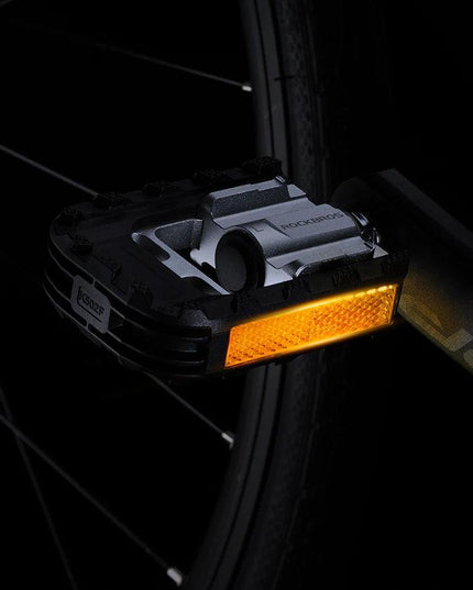 ROCKBROS Bicycle Pedals Foldable MTB Pedal Aluminum Anti-slip Foldable Pedals Cycling Self-lubricating Bearings Reflective Pedal