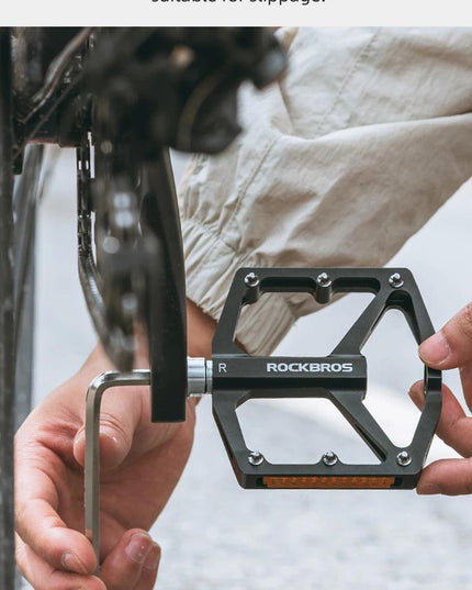 ROCKBROS Bicycle Pedals Save Effort Aluminum Alloy Anti-slip MTB Road Mountain Reflective Bearing Cycling Pedals Bike Accessory
