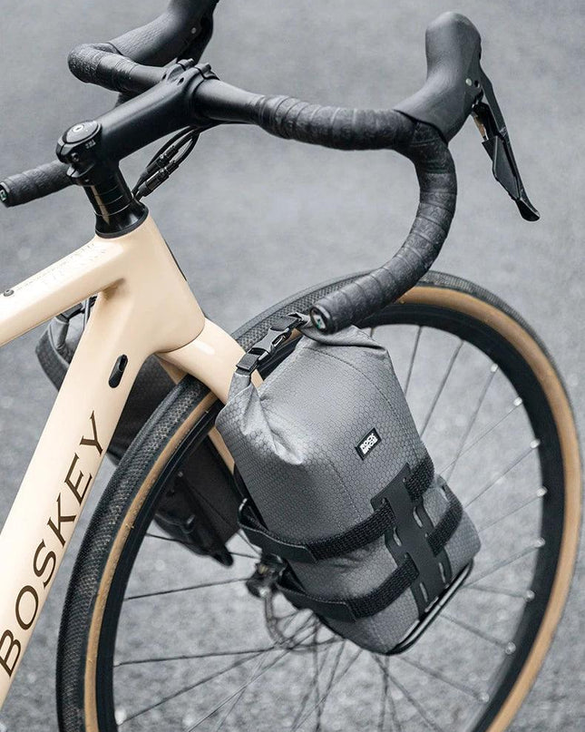 ROCKBROS Cycling Bag 2.7L Capacity Bicycle Front Fork Shelf Bag TPU Material Portable Pannier Bag Luggage Carrier Accessories