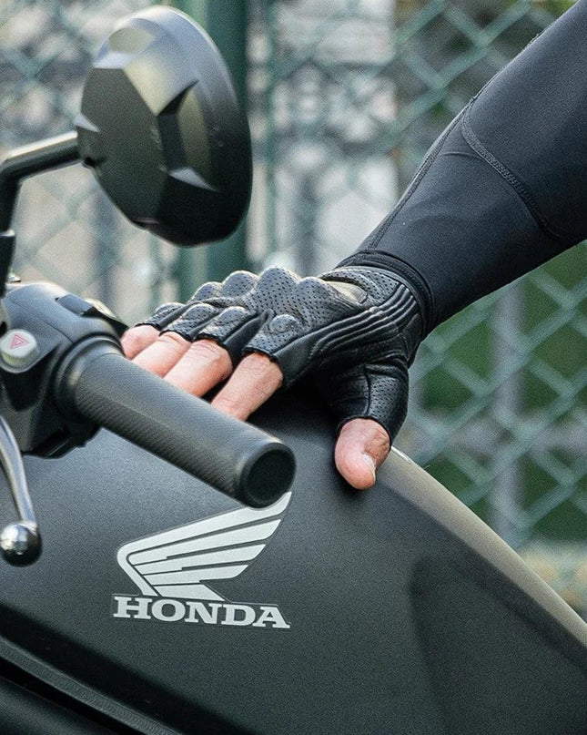 ROCKBROS Bicycle Gloves Men Women Gel Protector Tactical Motorcycle Gloves Sport Short Bike Gloves Breathable Half Finger Gloves