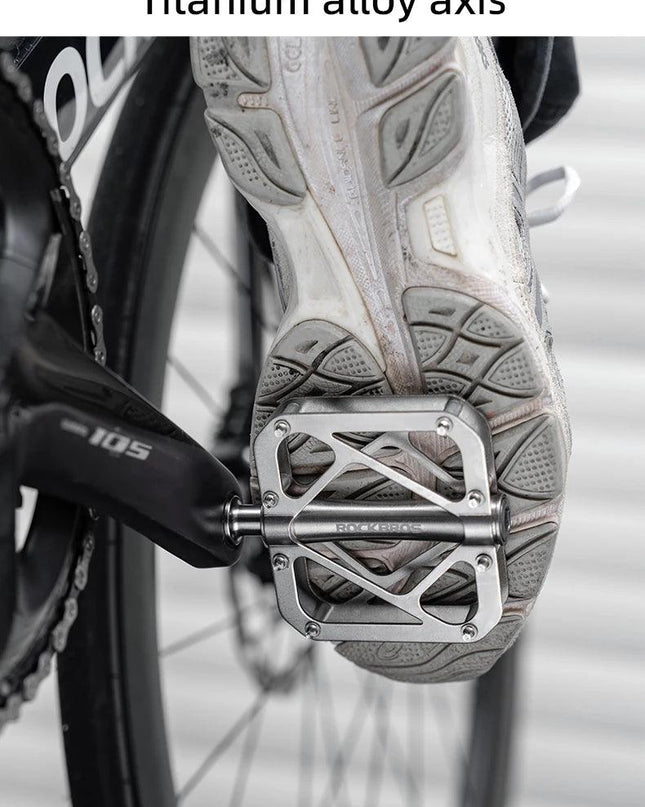 ROCKBROS Titanium Alloy Bike Pedals Ultralight Anti-slip Wide Pedal MTB Road Bike Stainless Steel Nails Cycling Accessories