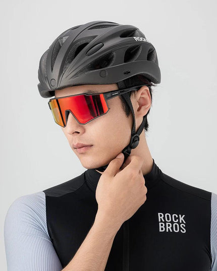 ROCKBROS Bike Helmet Lightweight Breathable Helmet PC+EPS with Photochromic Lens Wind-breaking Brim Safety Cycling Helmet