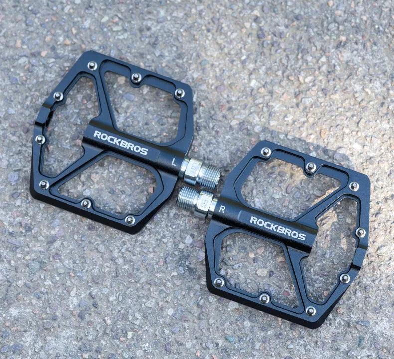 ROCKBROS Bike Pedals Aluminum Alloy Anti-slip Bicycle Pedals Ultralight Sealed Bearing One-piece MTB Road Mountain Cycling Pedal