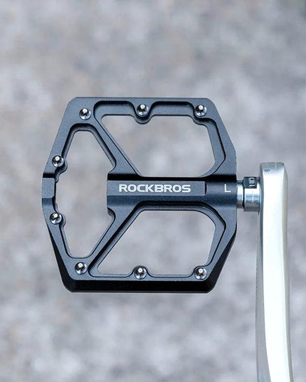 ROCKBROS Bike Pedals Aluminum Alloy Anti-slip Bicycle Pedals Ultralight Sealed Bearing One-piece MTB Road Mountain Cycling Pedal