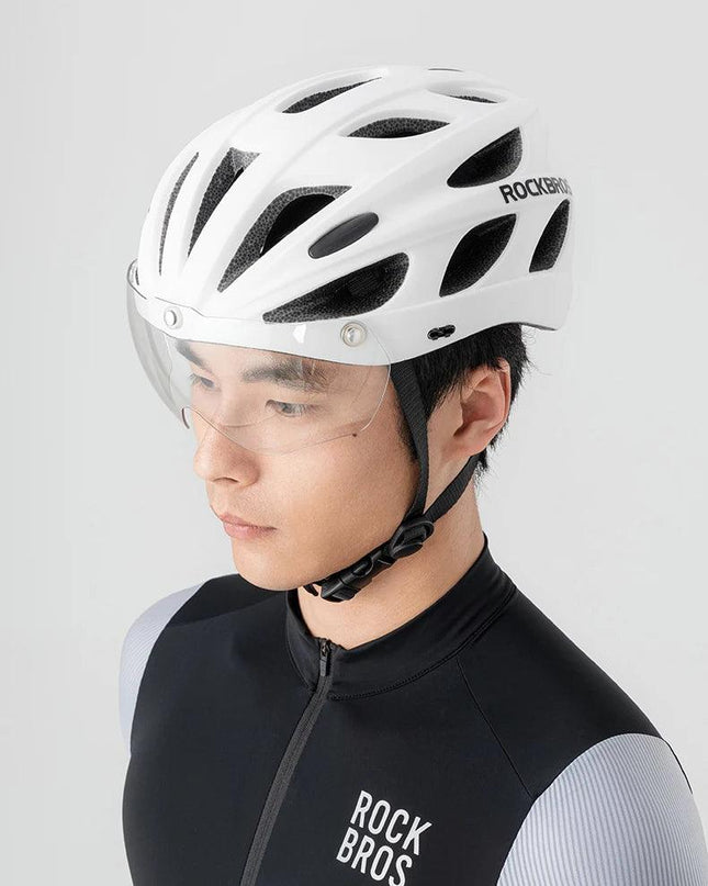 ROCKBROS Bike Helmet Lightweight Breathable Helmet PC+EPS with Photochromic Lens Wind-breaking Brim Safety Cycling Helmet