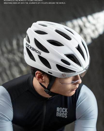 ROCKBROS Bike Helmet Lightweight Breathable Helmet PC+EPS with Photochromic Lens Wind-breaking Brim Safety Cycling Helmet