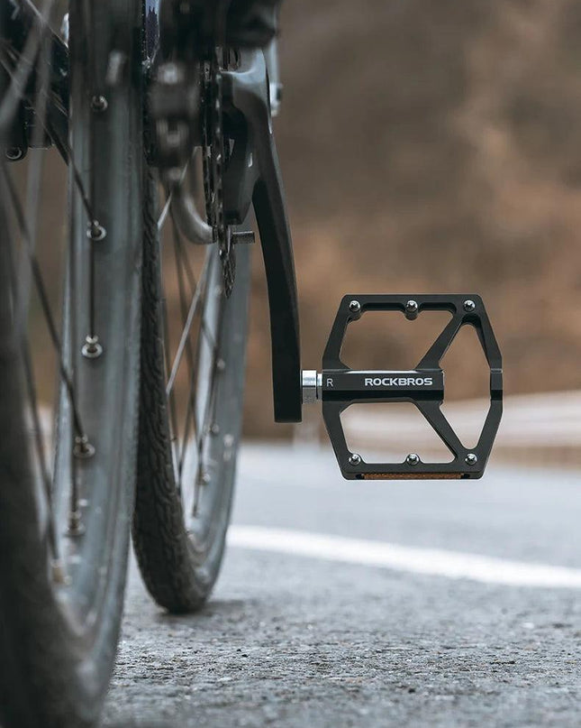 ROCKBROS Bicycle Pedals Save Effort Aluminum Alloy Anti-slip MTB Road Mountain Reflective Bearing Cycling Pedals Bike Accessory