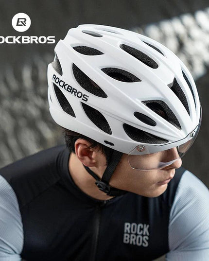 ROCKBROS Bike Helmet Lightweight Breathable Helmet PC+EPS with Photochromic Lens Wind-breaking Brim Safety Cycling Helmet