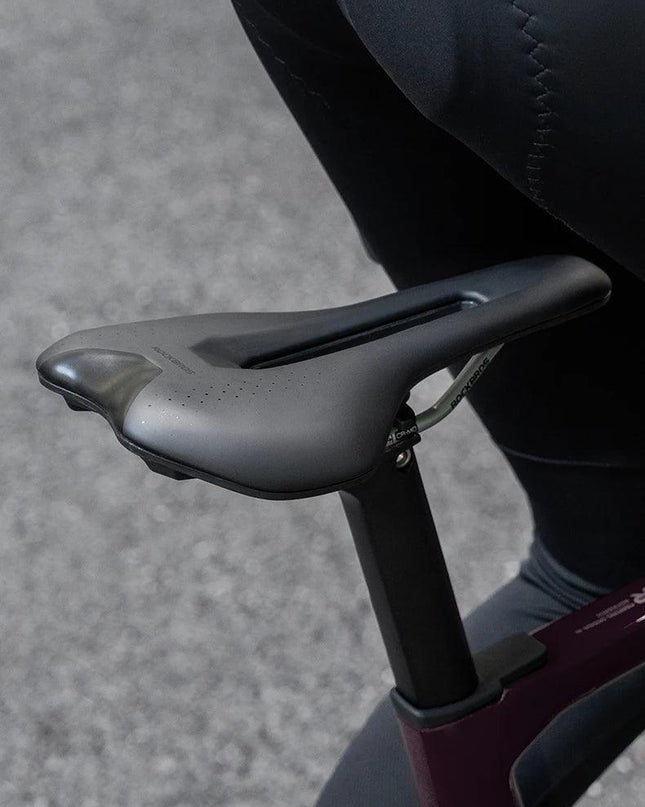 ROCKBROS Ultralight Bicycle Saddle Hollow Breathable Shock-Absorption Nylon MTB Road Bicycle Saddle Chrome Molybdenum Steel Seat