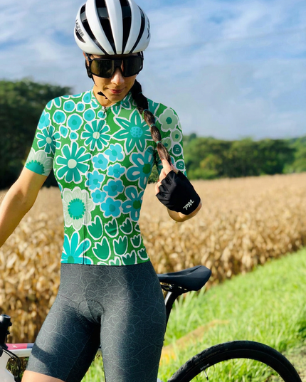 ROCKBROS Women's Retro Green Daisy Garden Pro Aero Cycling Jersey