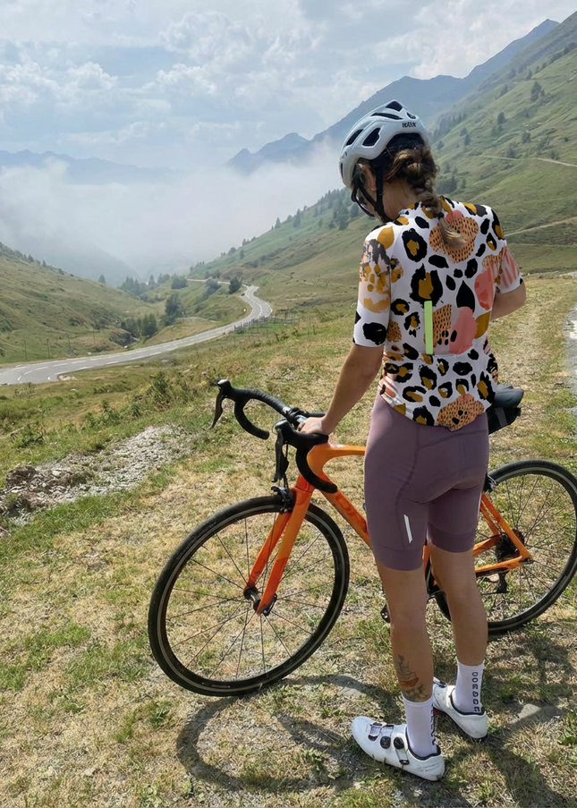 ROCKBROS Women's "Pastel Feline" All-Weather Abstract Performance Aero Jersey
